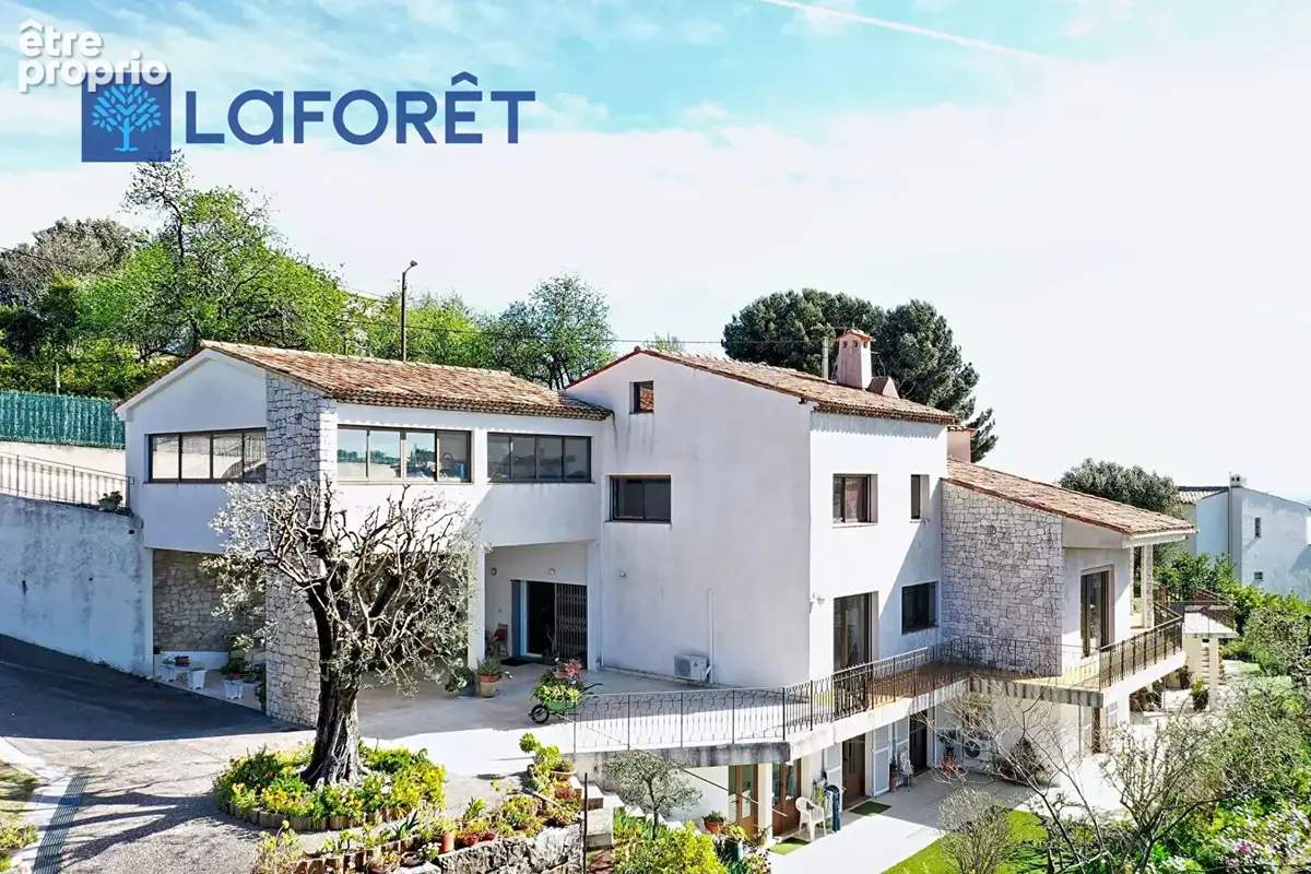 Maison Cagnes Sur Mer 10 pièce(s) 330m2 - photo 2