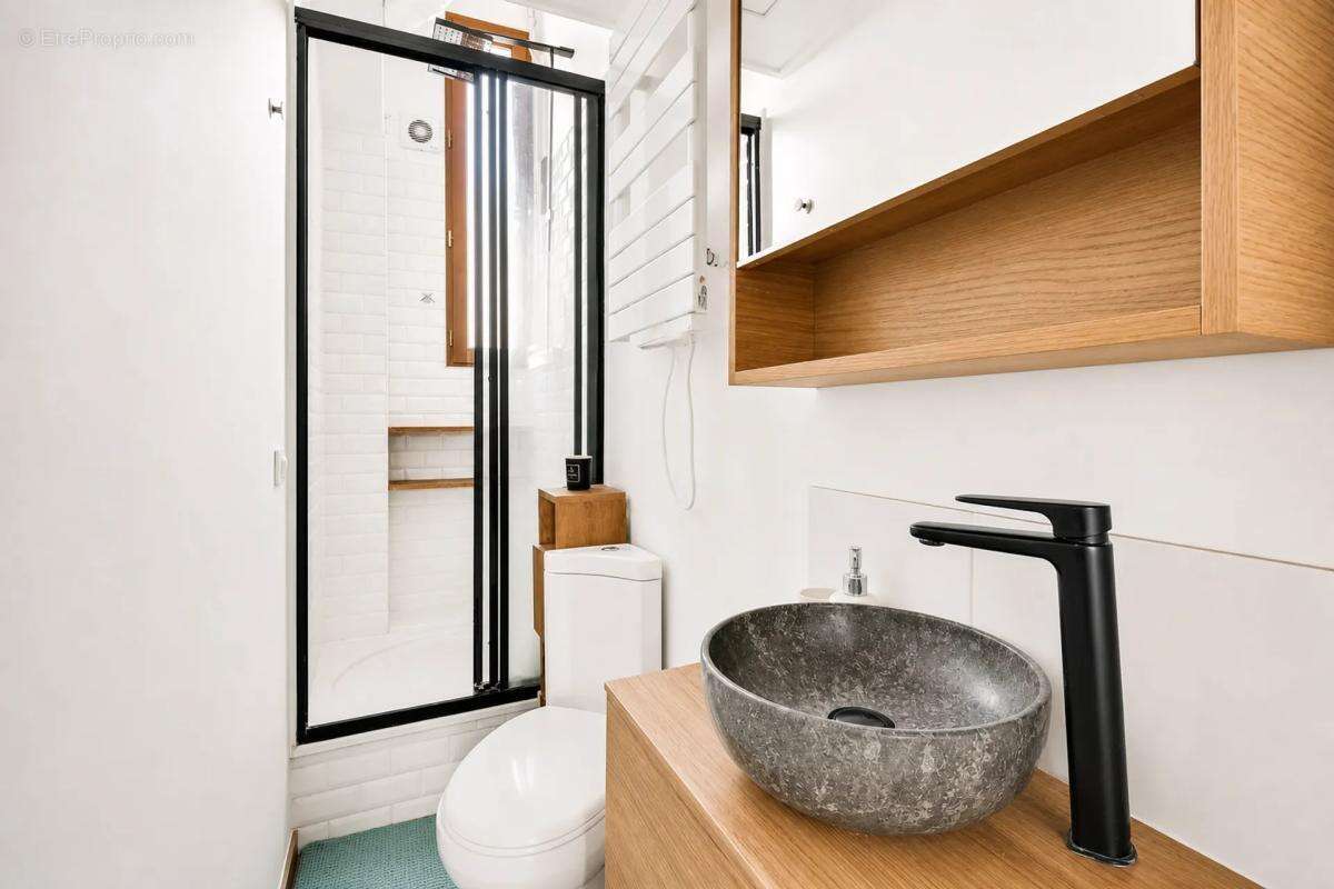 Appartement à PARIS-10E