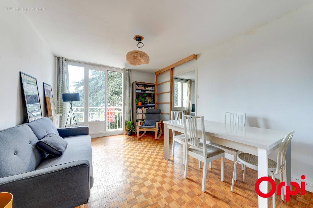 Appartement à CALUIRE-ET-CUIRE