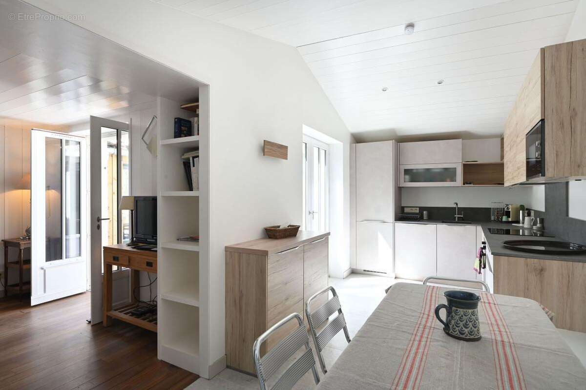 Maison à LES PORTES-EN-RE