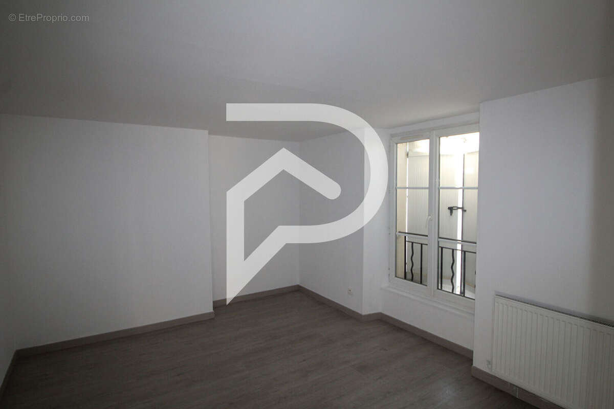 Appartement à NANTEUIL-LE-HAUDOUIN