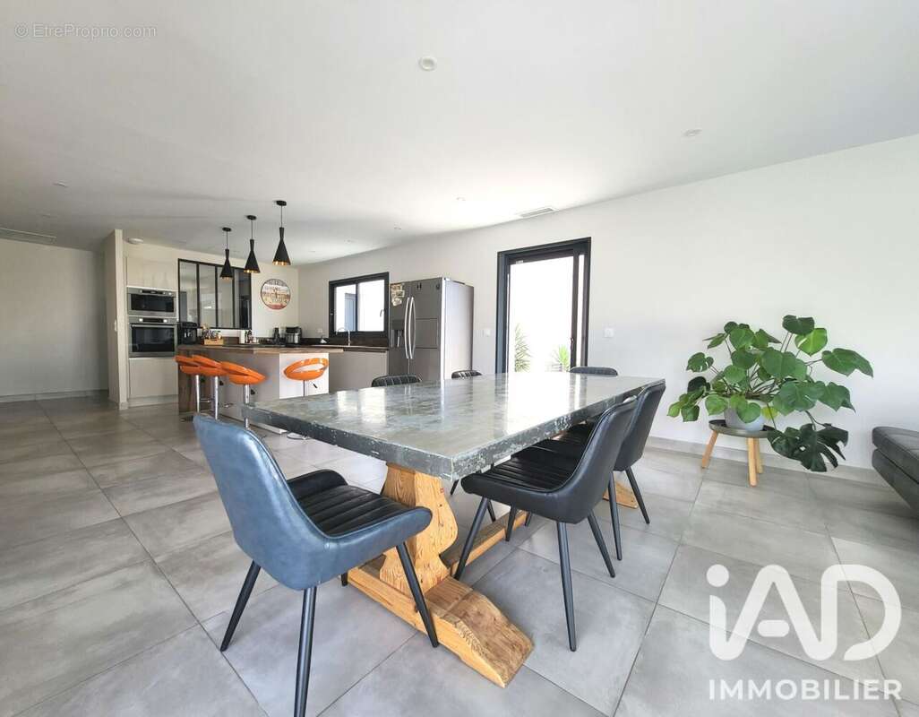 Maison 133 m² à Cruscades  - photo 5