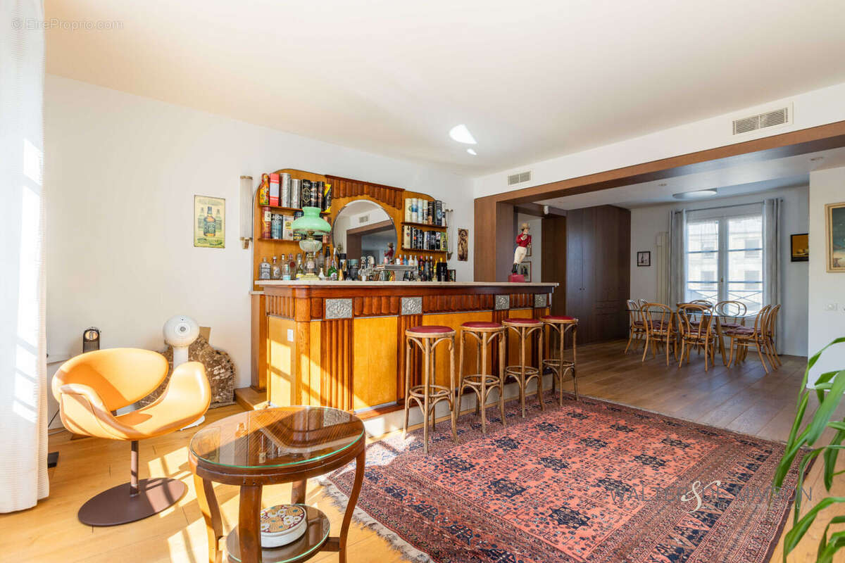 Appartement à PARIS-6E