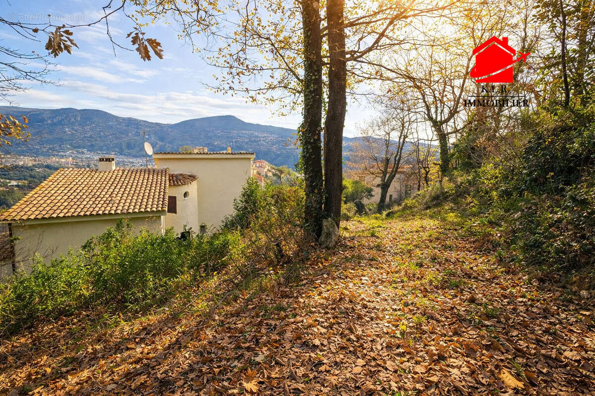 Maison à GATTIERES