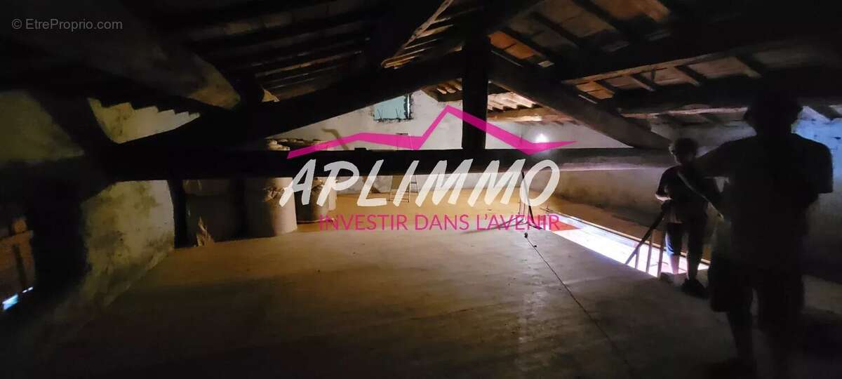 Maison à PUY-SAINT-MARTIN