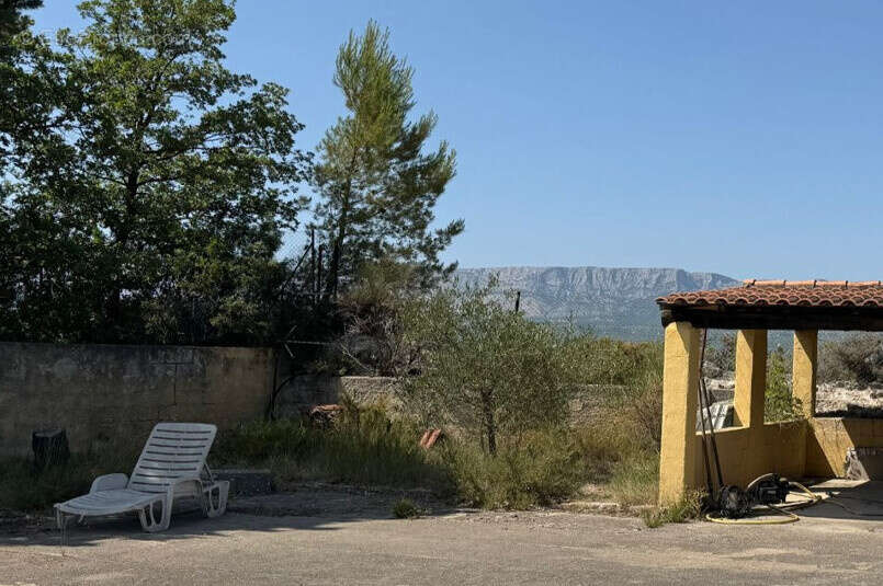 Maison à PEYNIER