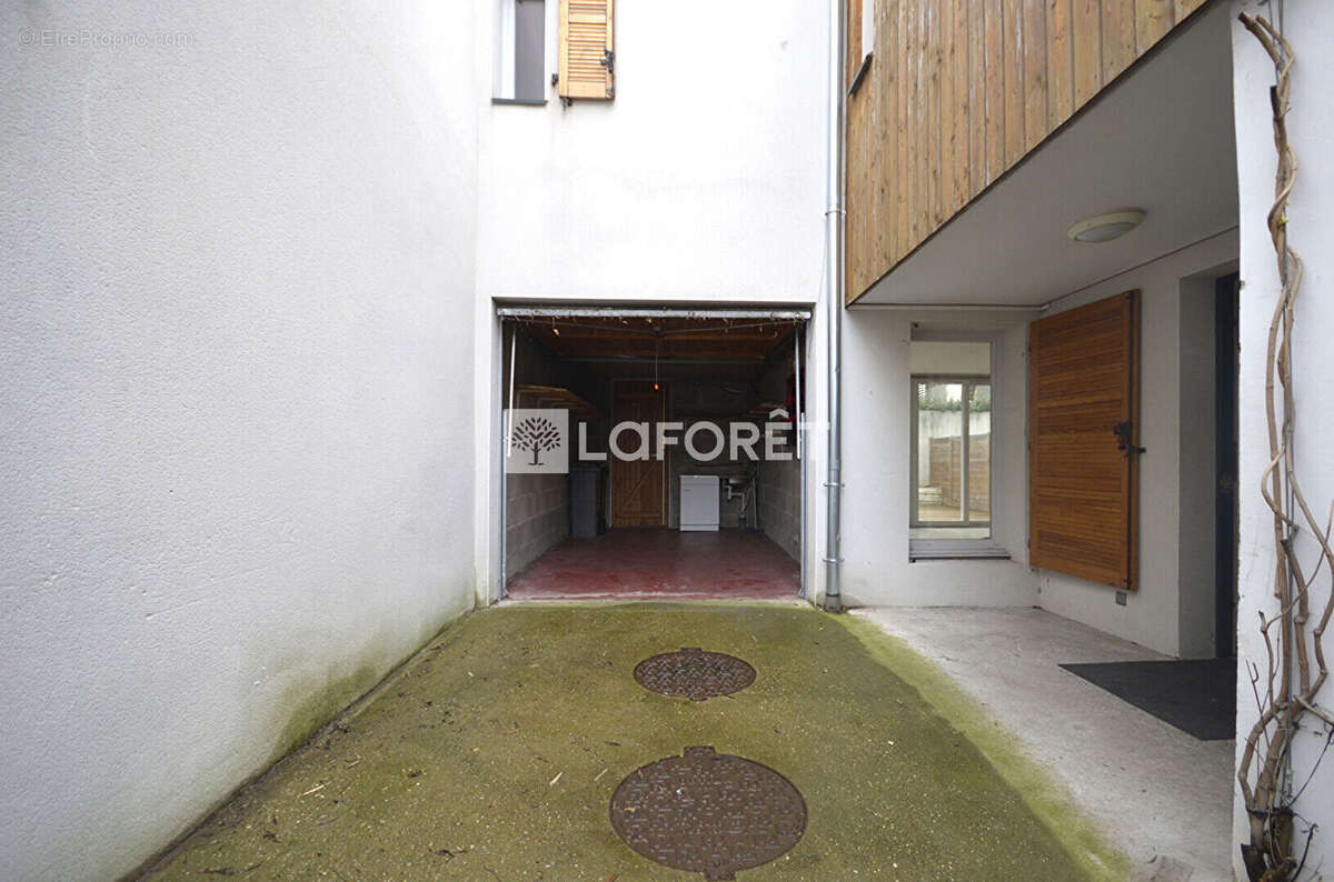 Maison à VAULX-EN-VELIN