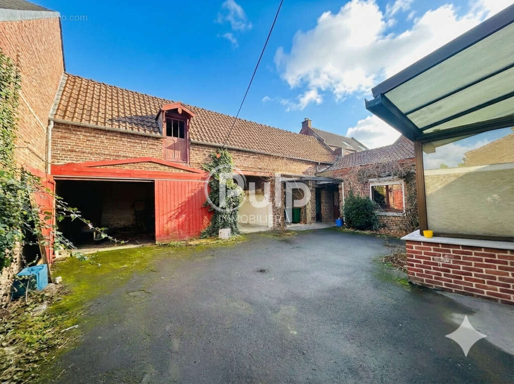 Maison à SIN-LE-NOBLE