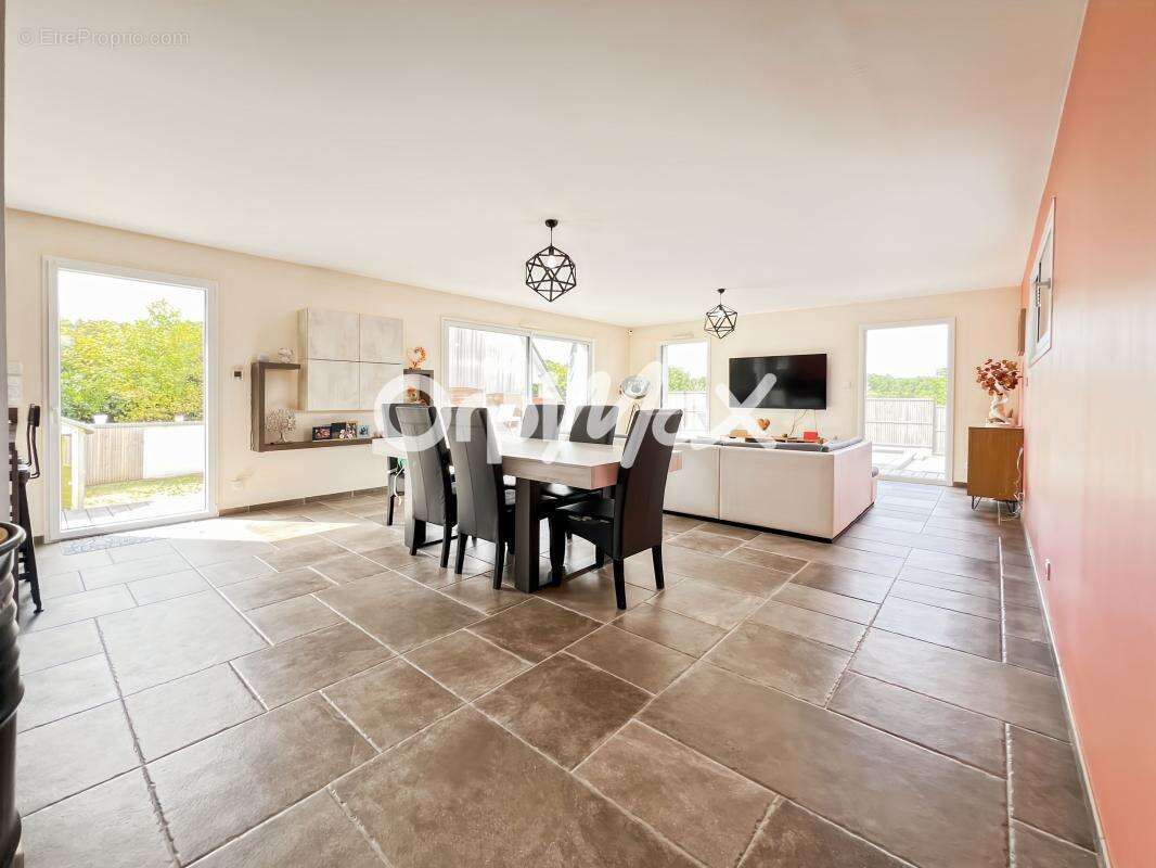 Maison À Vendre 176m2 - photo 4