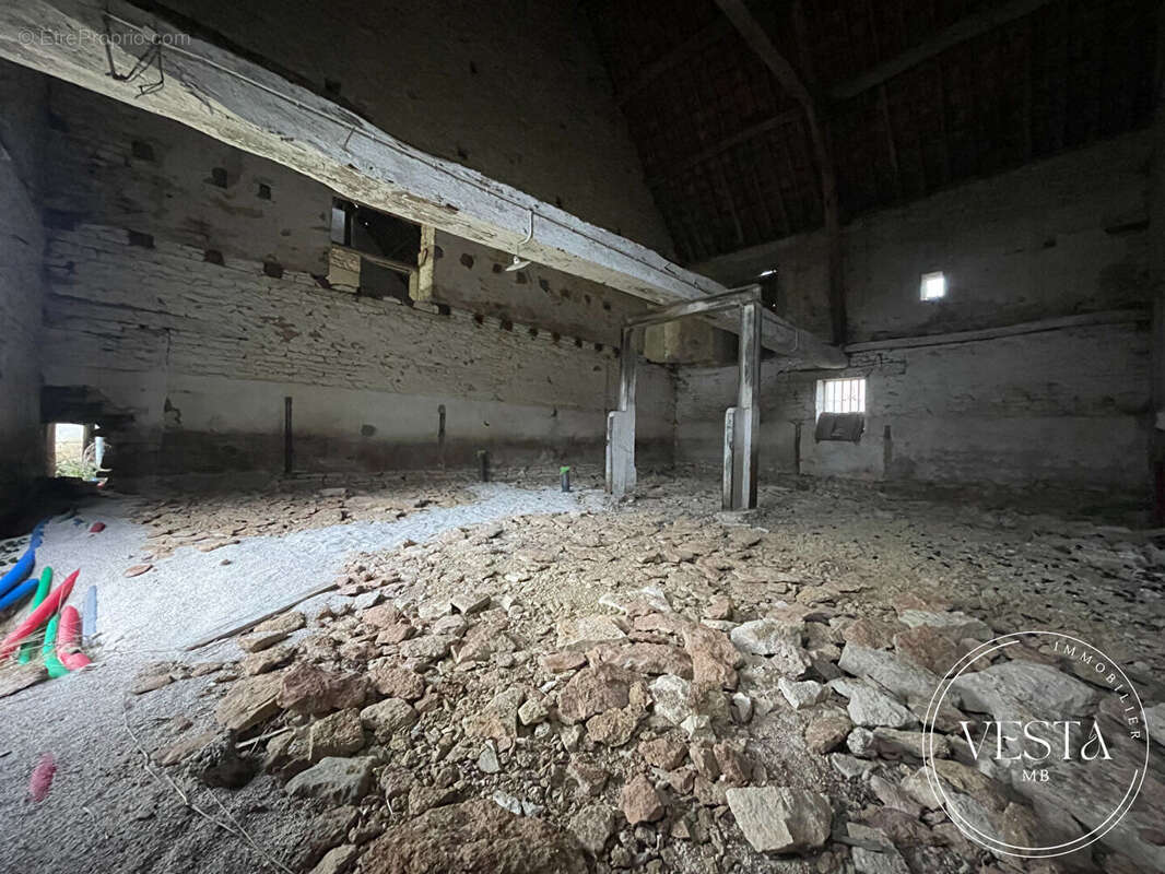 Maison à NORGES-LA-VILLE