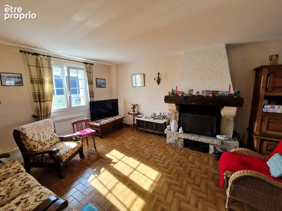 Maison 6 pièces 115 m² à vendre à Poullan-Sur-Mer (29100) - photo 2