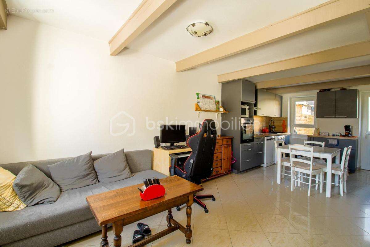 Maison à FLEURY-MEROGIS