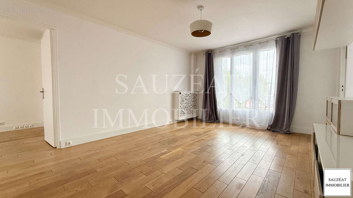 Appartement à BAGNEUX