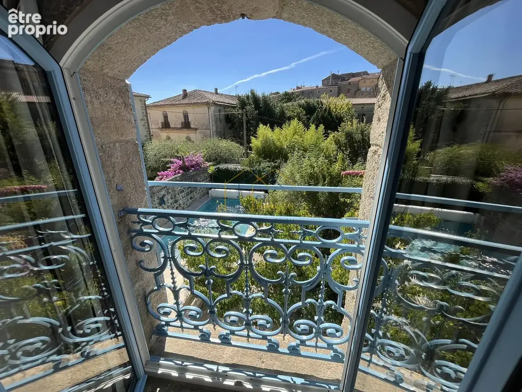 Maison de type vigneronne de 205m2 avec jardin et piscine - photo 21