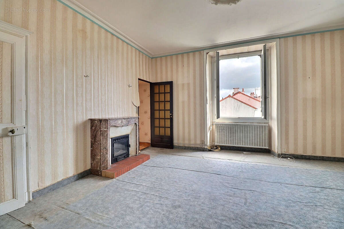 Appartement à SAINT-SEBASTIEN-SUR-LOIRE