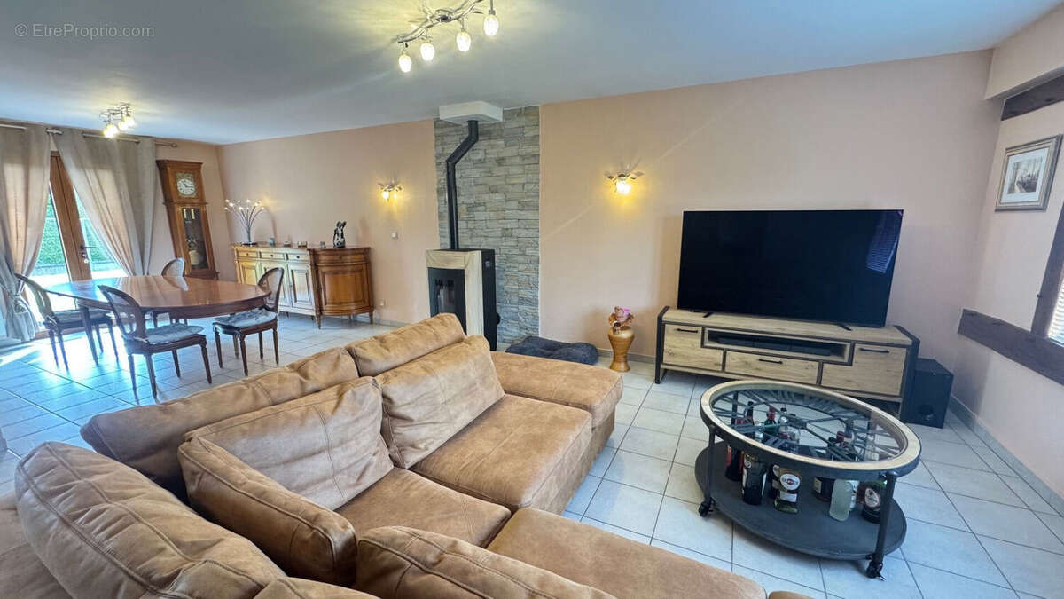 Maison à NEUNG-SUR-BEUVRON