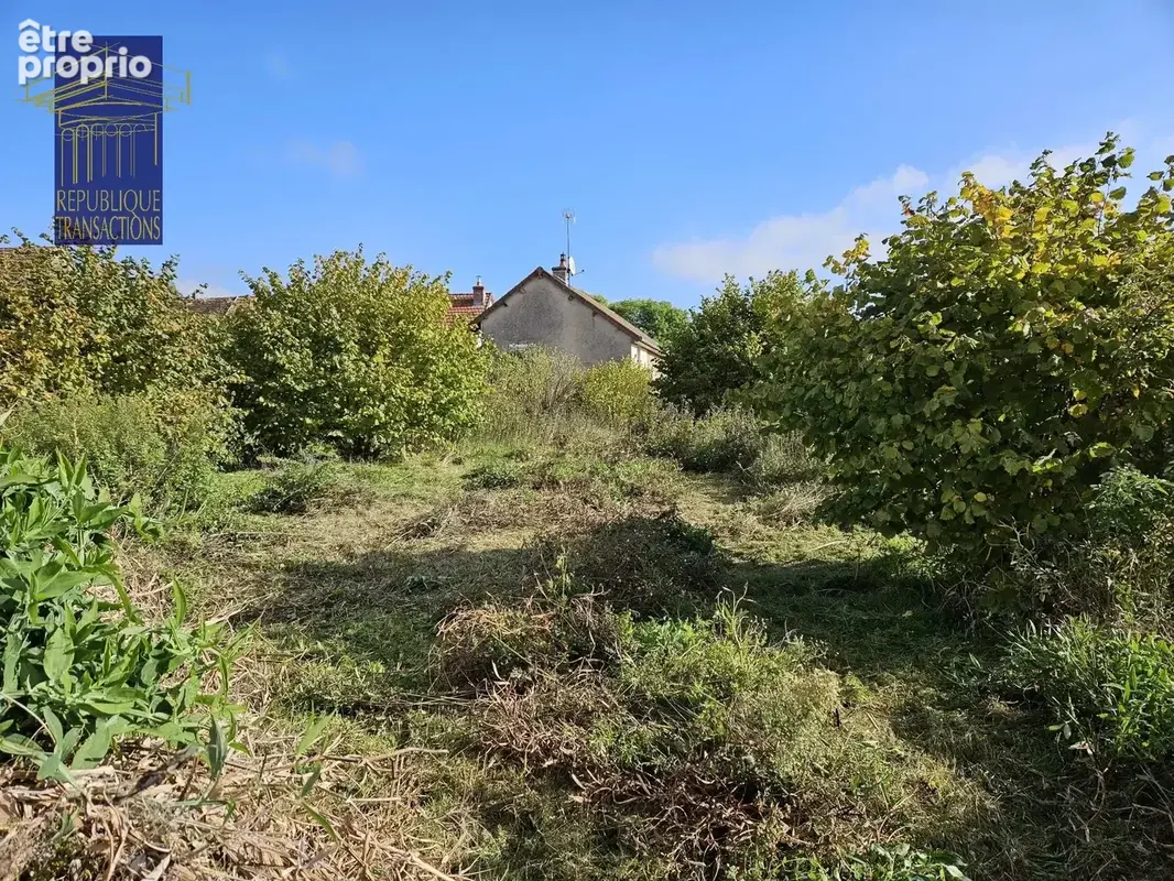 Photo Terrain à Bligny-Sur-Ouche au prix de 25 000€