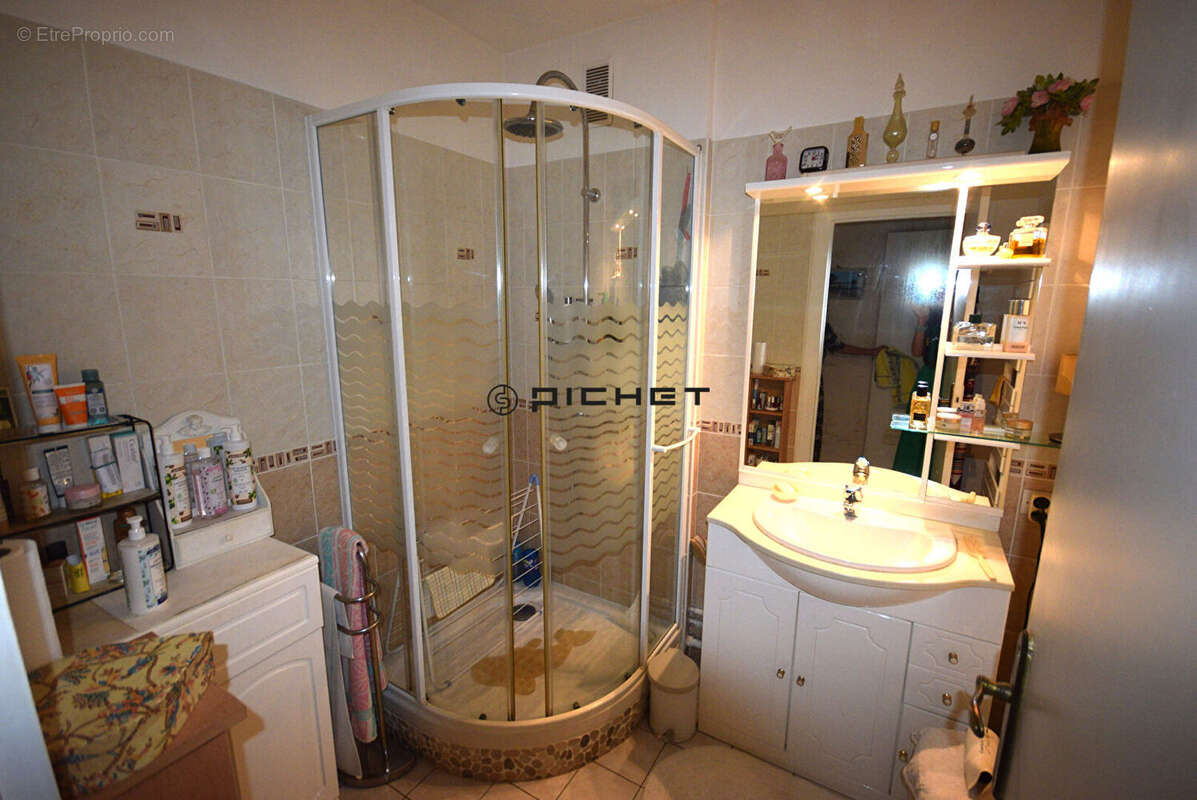La Rochelle ,  AppartementT3 69m² avec balcon,  cave et parking - photo 5