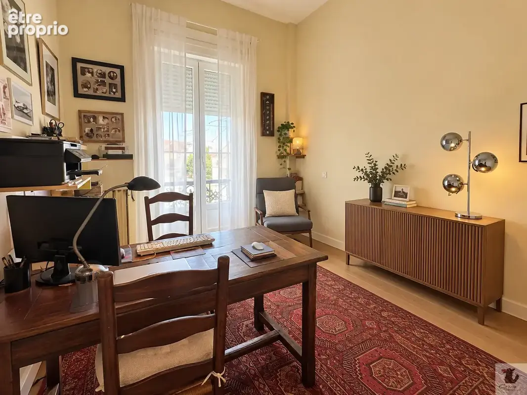 Bel appartement 110 m2,  3chs, avec terrasse et ascenseur - photo 8