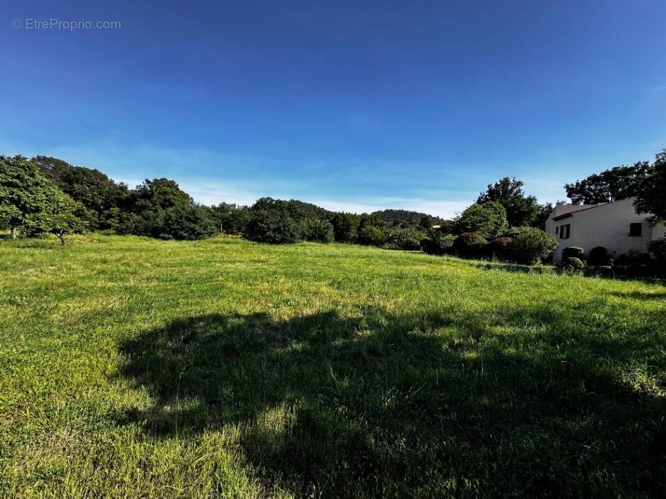 Terrain à SAINT-RAPHAEL
