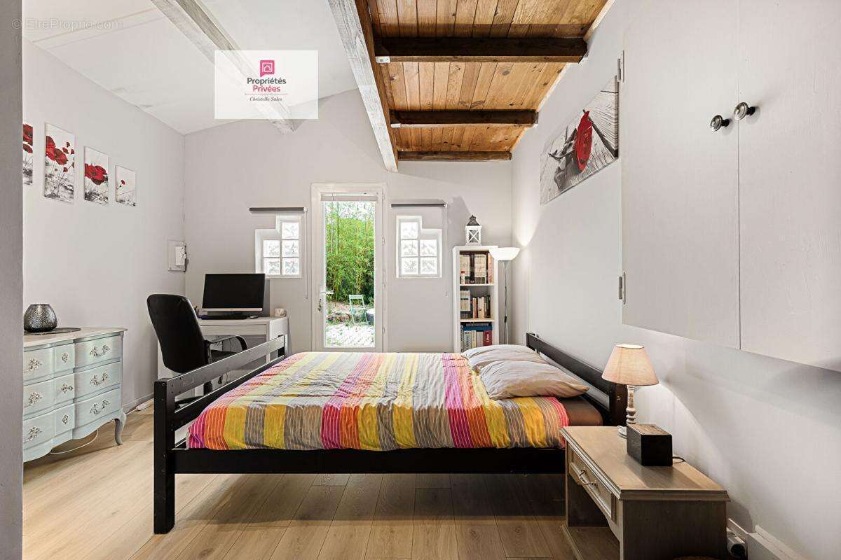 propriété de 7 pièces avec un chalet de 42 M2 avec piscine-lagon sur Tourrettes - photo 11