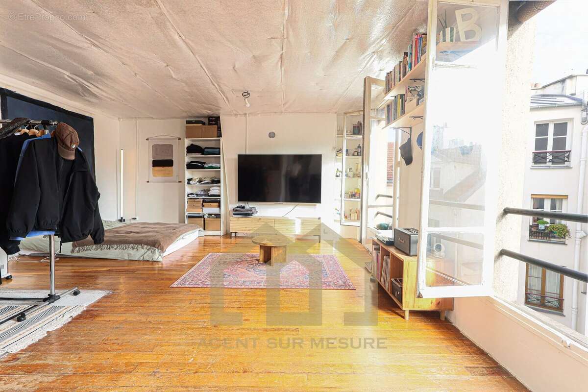 Appartement à PARIS-11E