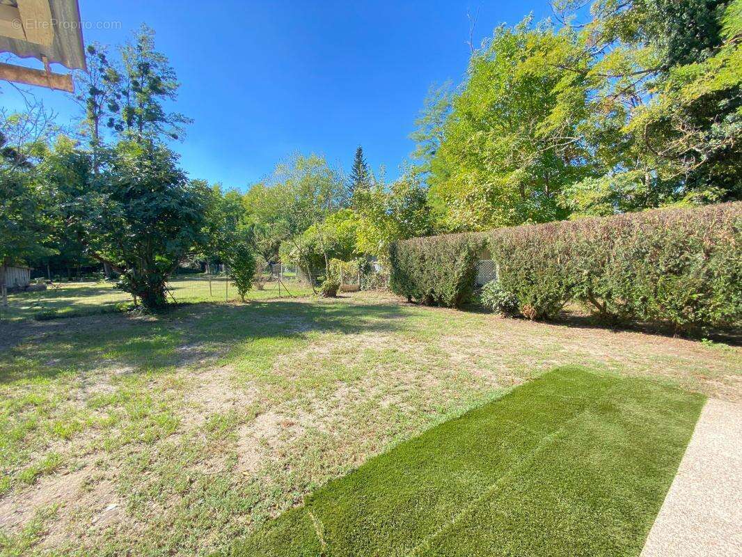 Maison à SAINT-CAPRAIS-DE-BORDEAUX