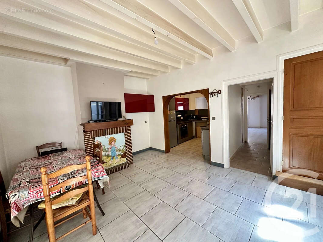 Maison 165 m² à Dangeau  - photo 5