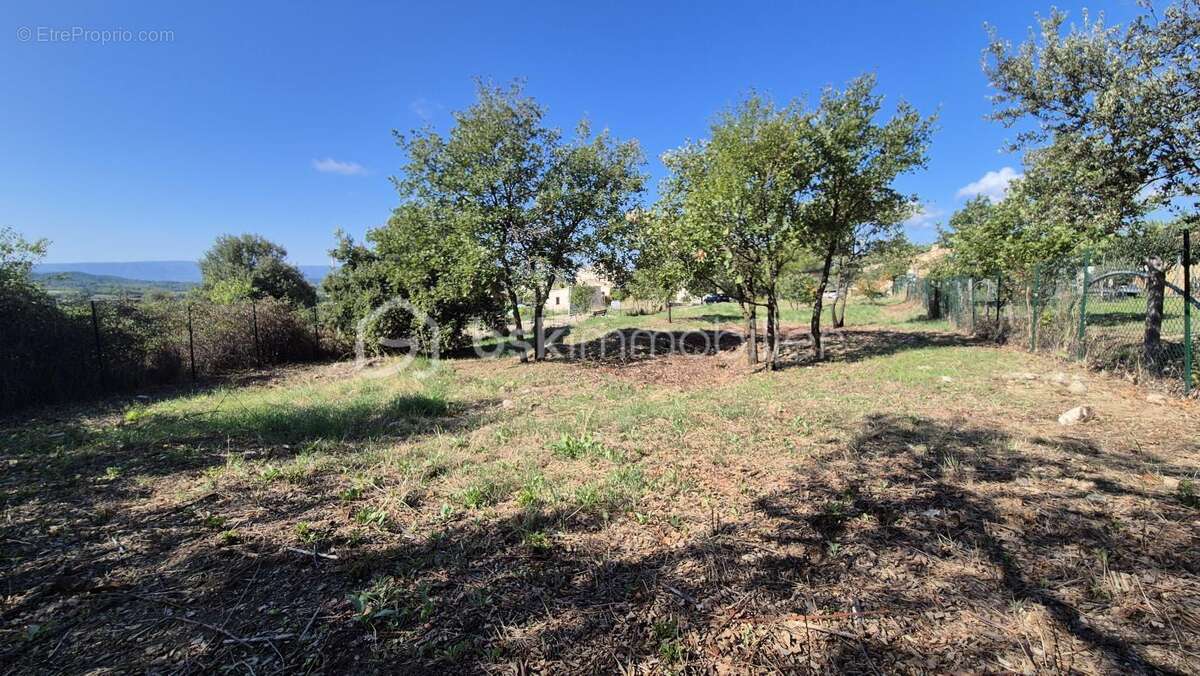 Maison à SAINT-SATURNIN-LES-APT