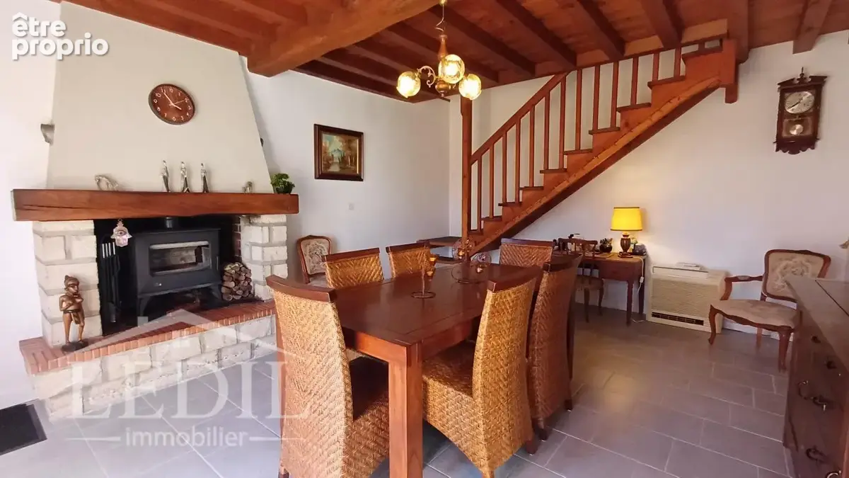 Maison en pierre de caractère – 173 m² – 5 chambres – Terrain de plus de 1 000 m² – Noaillan - photo 3