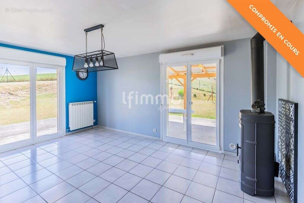 Sous Compromis : Maison Individuelle, Familiale, en pleine campa - photo 4