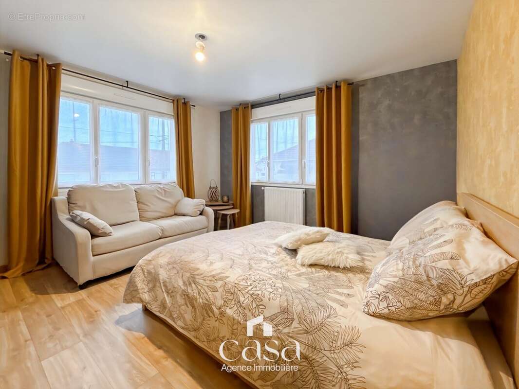 Maison à OUISTREHAM