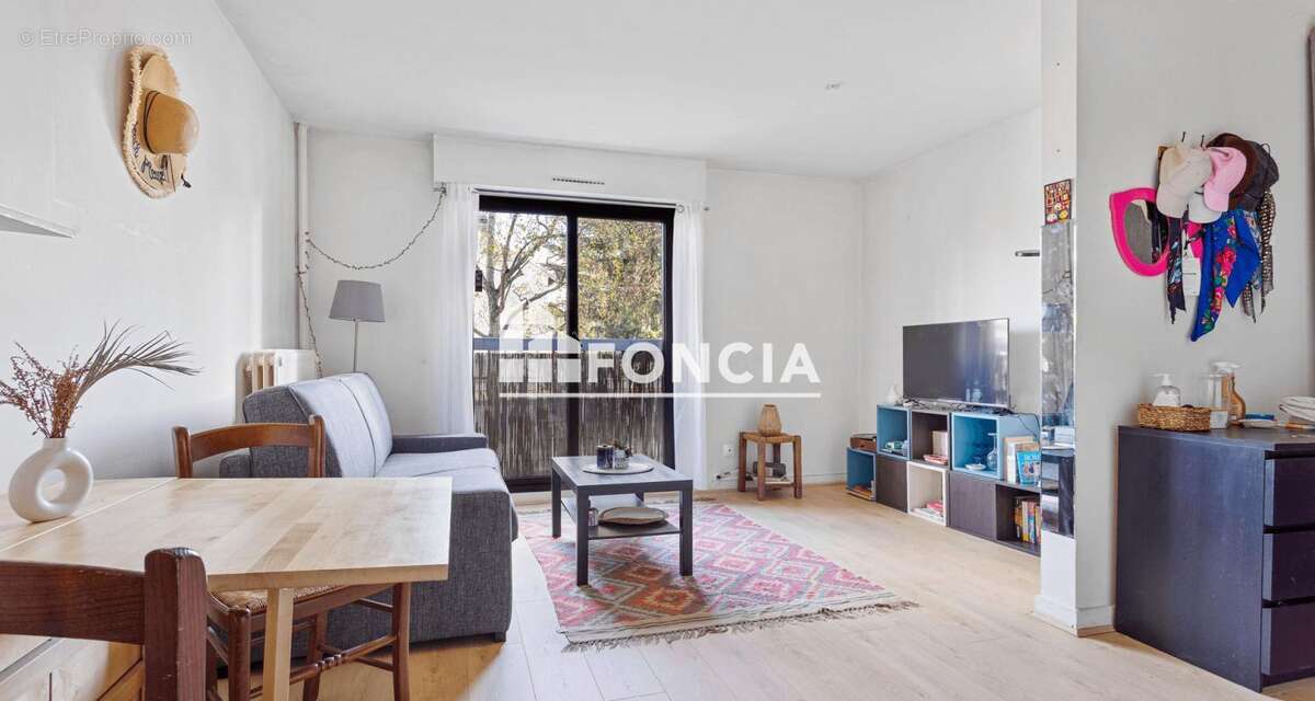 Appartement à BOURG-LA-REINE