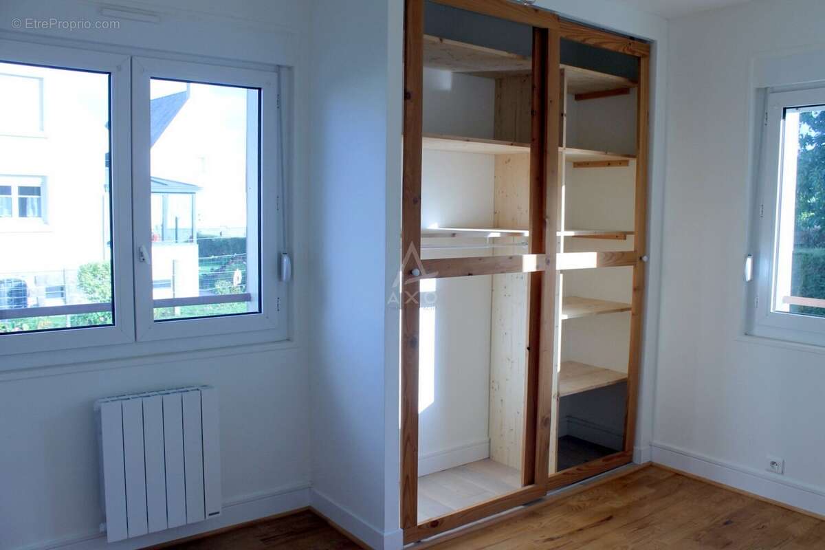 Très bel appartement rénové à pied du port - photo 5