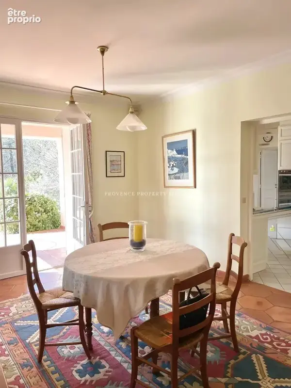 Charmante villa avec beau terrain. - photo 24