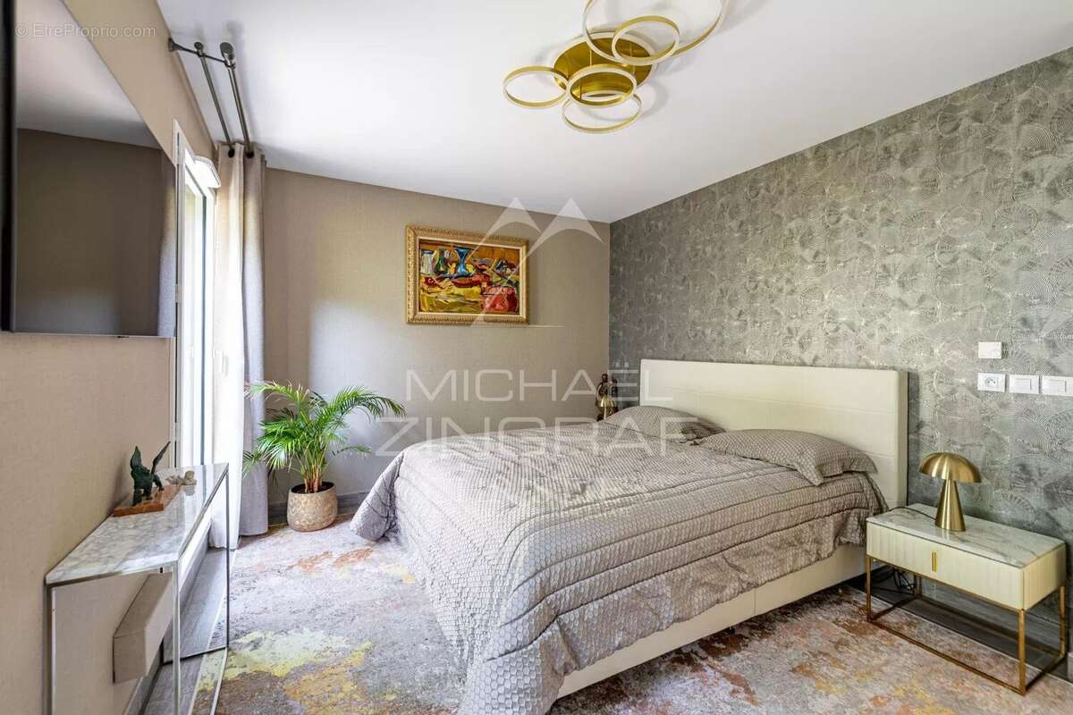 Appartement à EZE