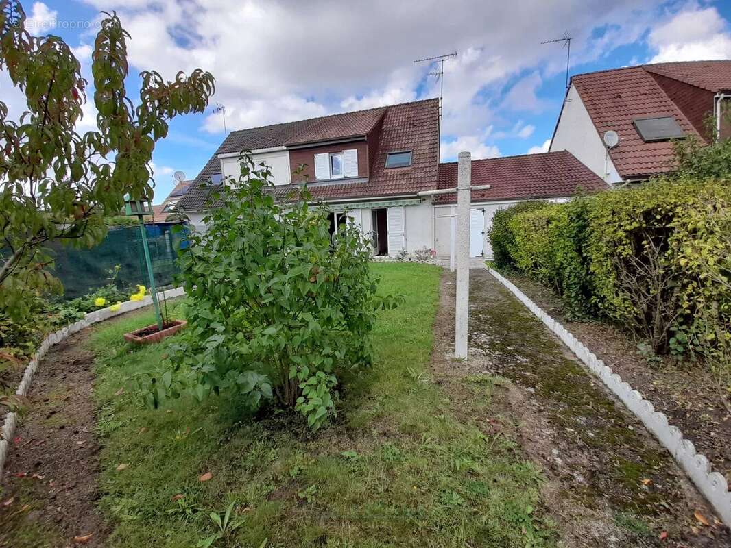 Maison à CHALETTE-SUR-LOING