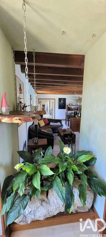 Photo 8 - Maison à BERUGES