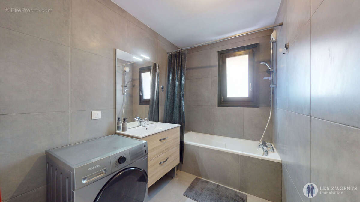 Appartement Grenoble T3 65m2 terrasse + garage - photo 11