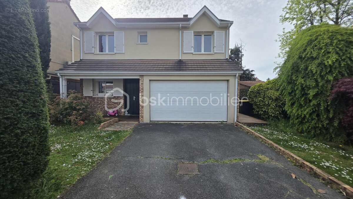 Maison à SAINT-GERMAIN-LES-CORBEIL