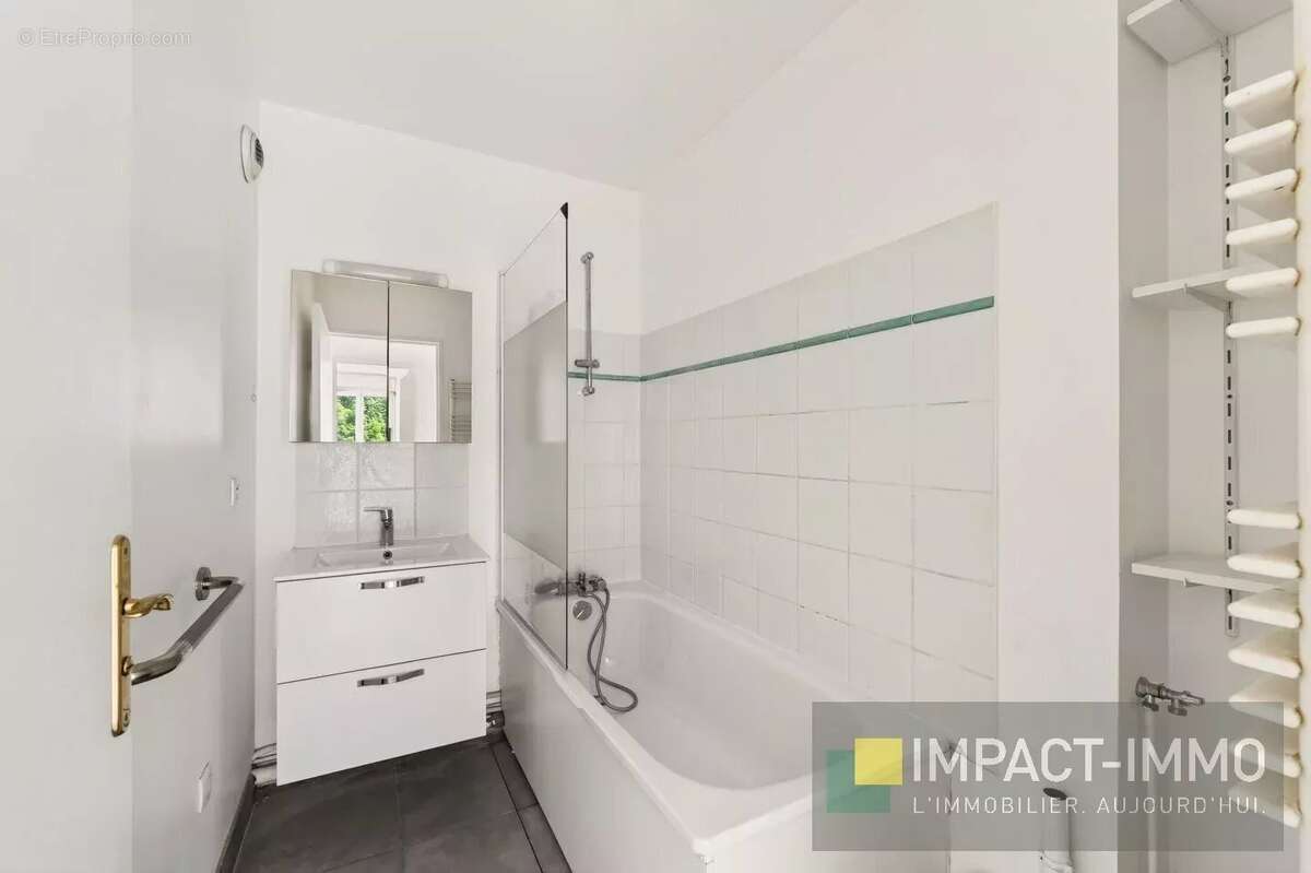 Appartement à LEVALLOIS-PERRET
