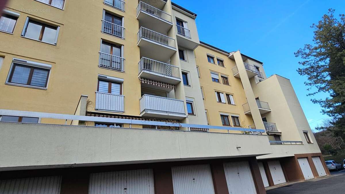 Appartement à MOIRANS