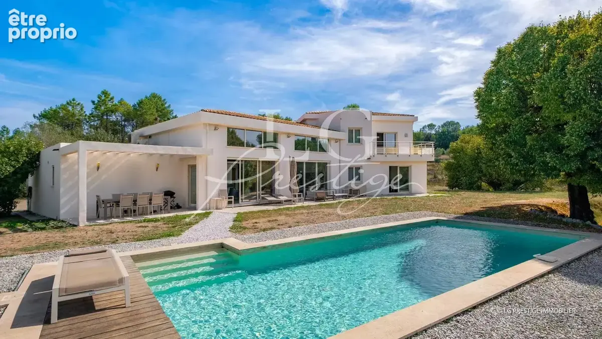 Montauroux – villa contemporaine de 223 m², vue dégagée & piscine - photo 3