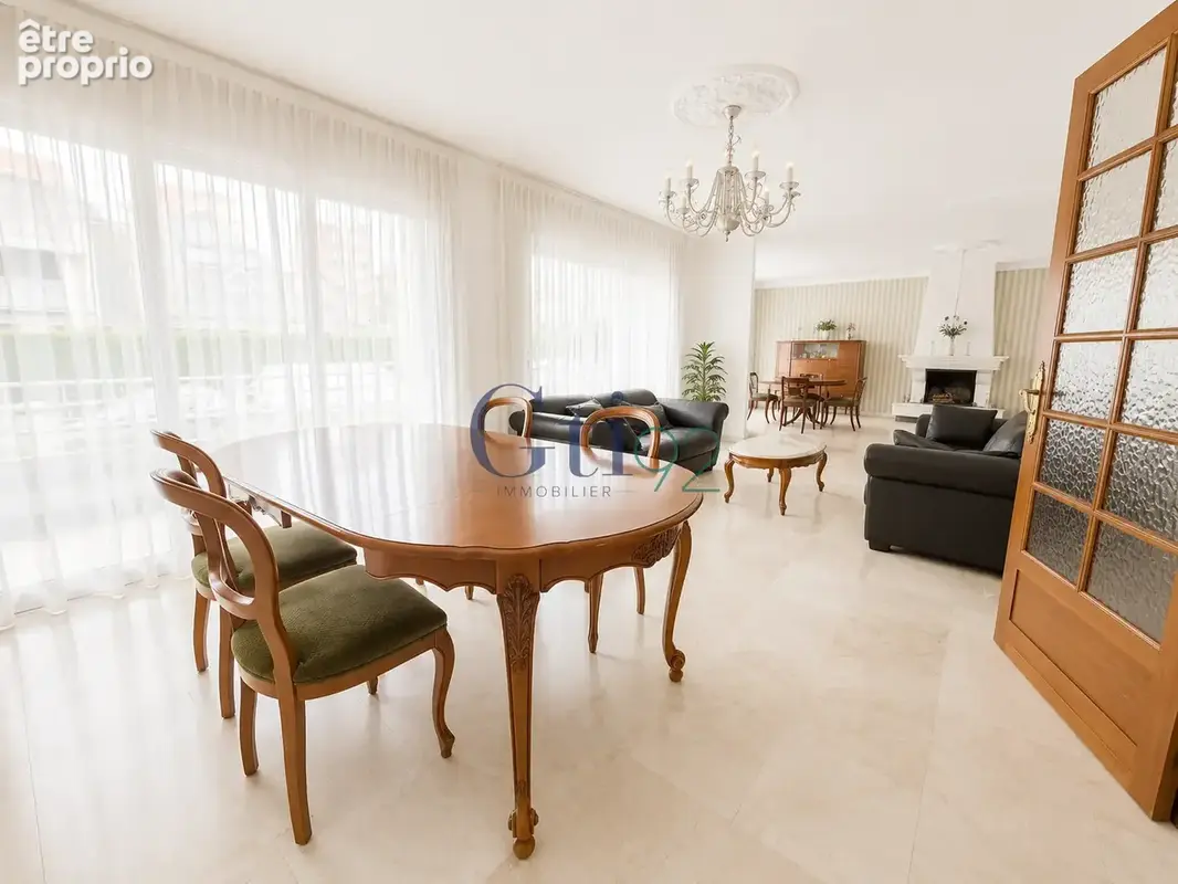 Maison a fort potentiel offrant des beaux volumes - photo 5