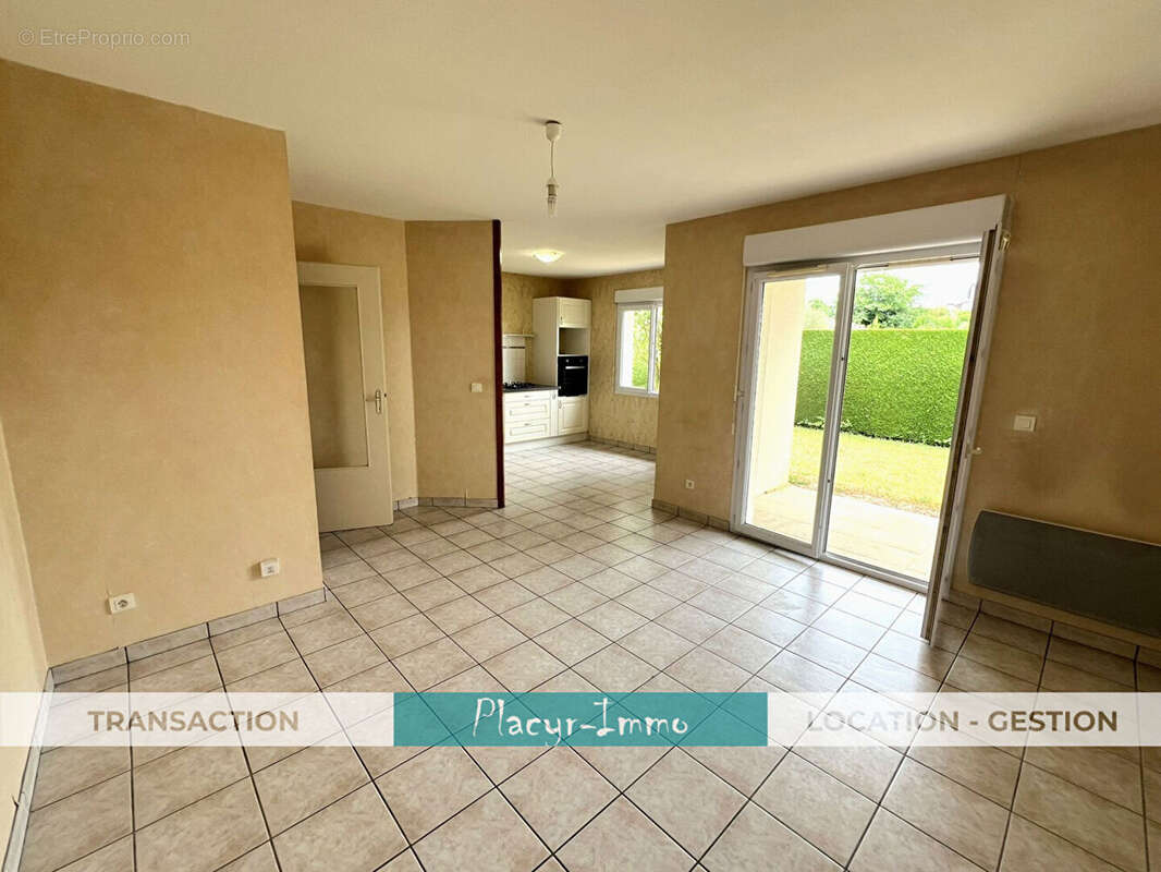 Appartement à FEILLENS