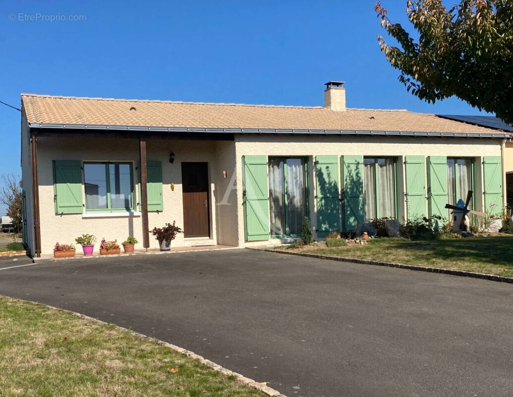 Maison à LA CHEVROLIERE