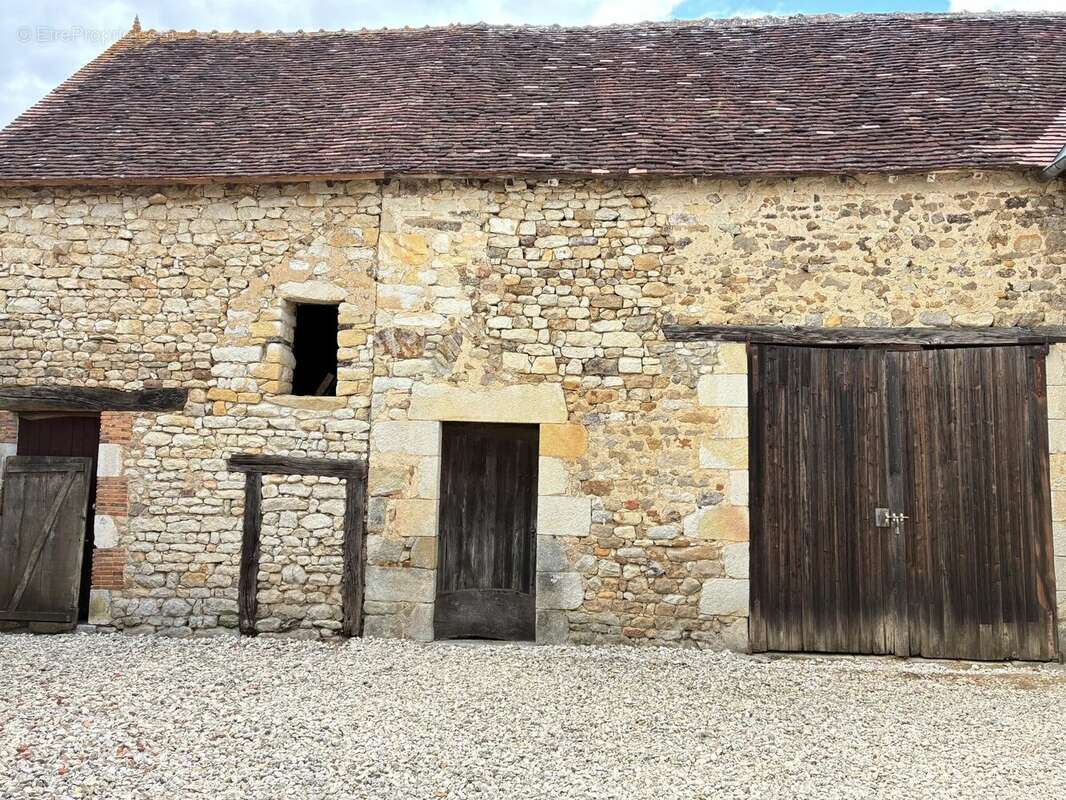 Maison à LIGNAC