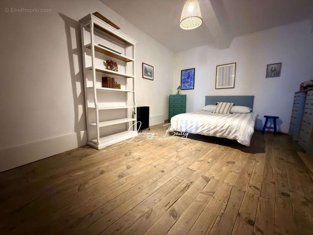 Maison à SAINT-ESTEVE