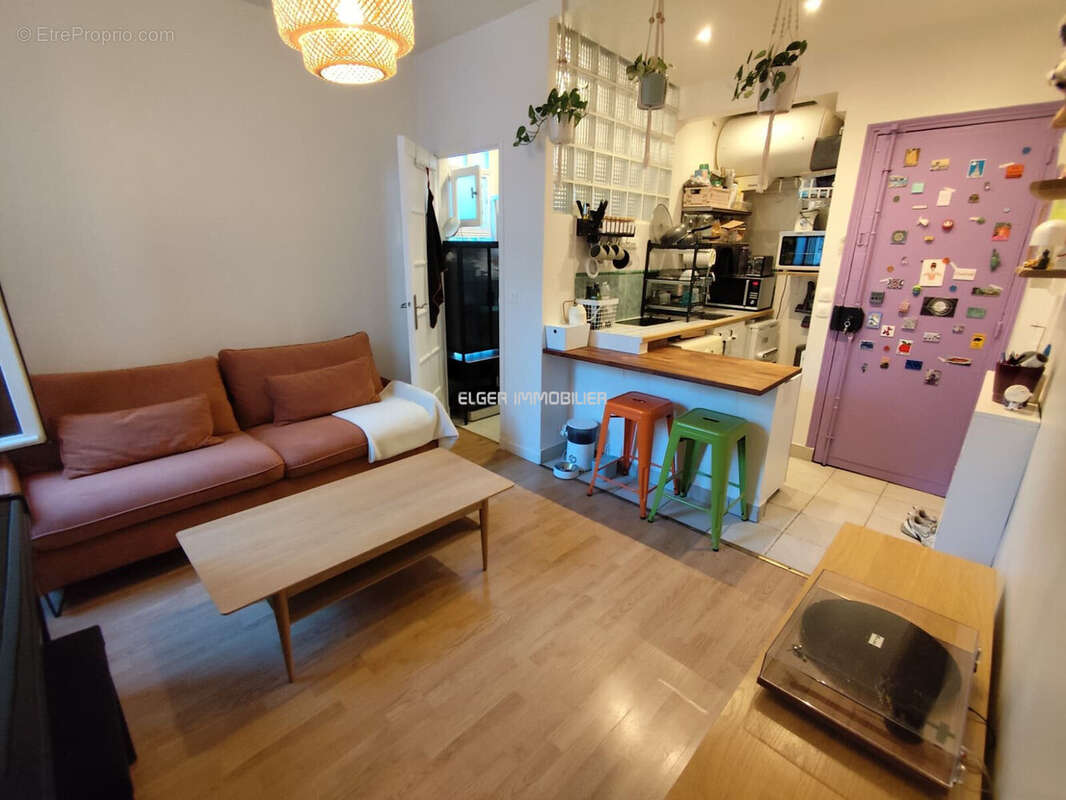 Appartement à PARIS-17E