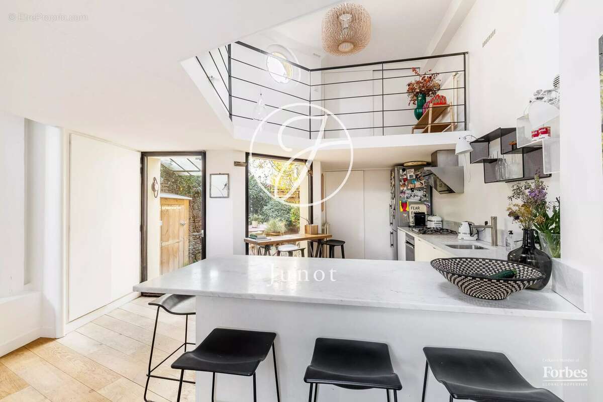 Appartement à PARIS-9E